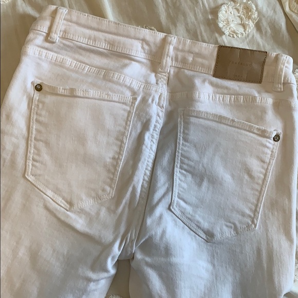 Zara stretch jeans. White, distressed, frayed hem. - Picture 5 of 5